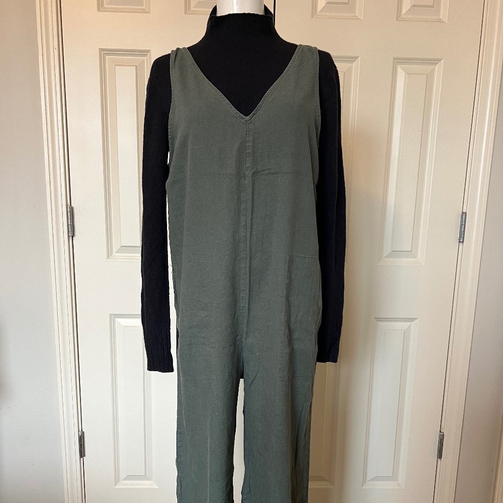 Universal Thread Olive Green V-Neck Jumpsuit